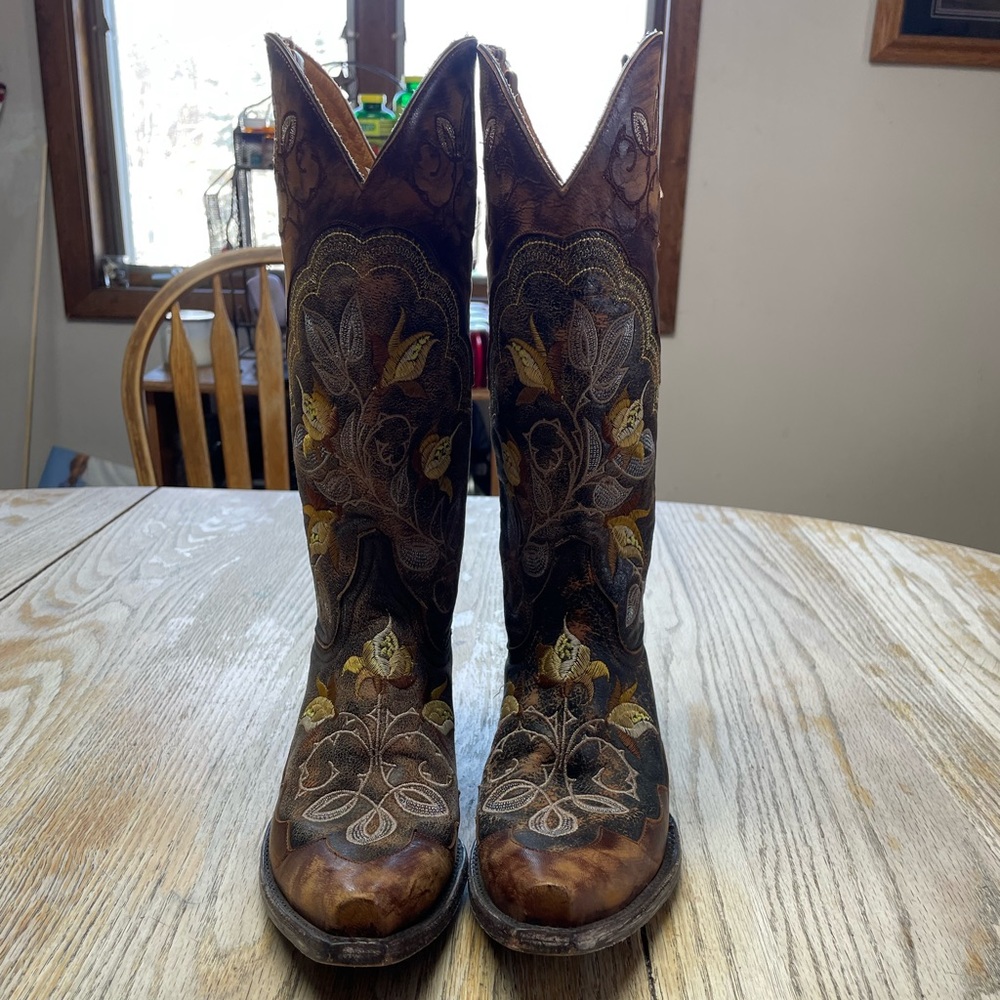 Old gringo boots
